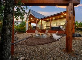 Under the Stars - Secluded, Hot Tub, Firepit, Games, khách sạn có bồn tắm nóng ở Broken Bow