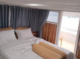 Komodo live a board Cruise, Boot in Labuan Bajo