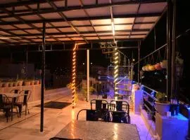 MOON NIGHT GUEST HOUSE