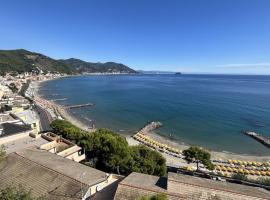Stupenda vista mare a Laigueglia con posto auto, khách sạn ở Laigueglia