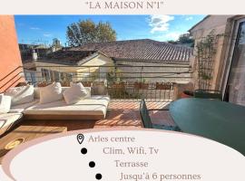 La maison n1 Arles terrasse, hotel i Arles