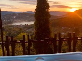 Felhőfészek vendégház, hotel v destinaci Kismaros