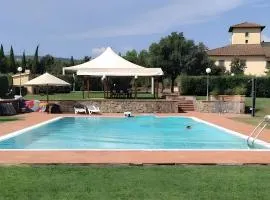 Certopiano Villa con piscina