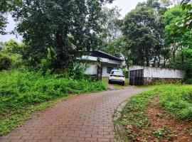 Brahmagiri Homestay Serviced Villa, hotel pro pobyt s domácími mazlíčky v destinaci Thirunelli