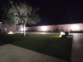 La casa di Giulia e Giovanni, ξενοδοχείο σε San Giovanni Suergiu