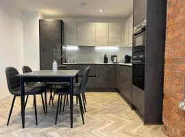 Manchester Apt, Free Parking, Business, Couples & Families