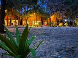 Sand Dune Beach Hotel & Surf Camp, khách sạn ở Vịnh Arugam