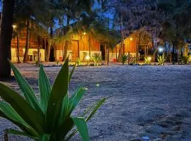 Sand Dune Beach Hotel & Surf Camp