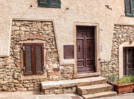 Cosy town Appartment, hotel v destinaci Sassetta