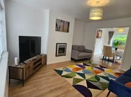 4 Bed in the heart of Hartford