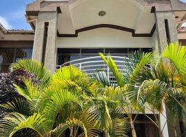 Hidden beautiful Modern Apartment，位于恩德培的酒店