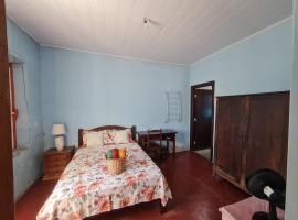 MAEVE hospedaria - Suíte Campo, hotel v destinaci Goiás