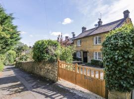 Jackdaw Cottage، فندق في بلوكلي