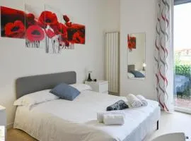 Inn Pisa Rentals - The Modern City Flat