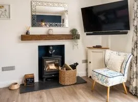Pass the Keys Cute Cosy Cottage Chilterns