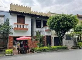 Ayenda Sarayu House