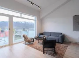 Staying Apt 3 - New and modern