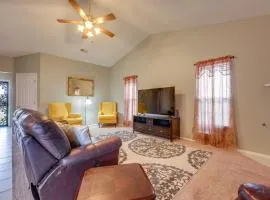 Horn Lake Home with Yard 8 Mi to Graceland!