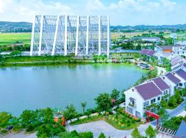 Quảng Ninh Gate Hotel & Resort, hotel v destinaci Bác Mã