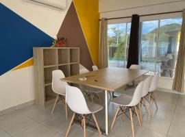 Casa Paraíso, hotel v destinaci Nueva Gorgona