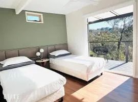 The Mountain View Cottage in Leura
