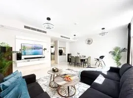 Luxurious 3BDR Serenity Awaits in Damac Hills 2