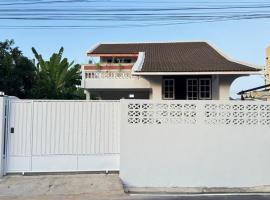 97 Light House Songkhla, guest house in Songkhla