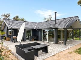 Nice Home In Knebel With House Sea View, hotel in Knebel