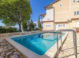 Nice Apartment In Stinica