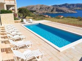 Apartments PoolHouse, Hotel in Metajna