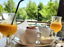 Amorino Tirana B&B