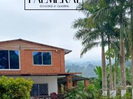 Palmerai BUCAY, hotel con pileta en Cumanda