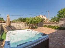 Idyllisches istrisches Steinhaus mit Whirlpool, Tischtennis, Grill und klimatisierten Schlafzimmern