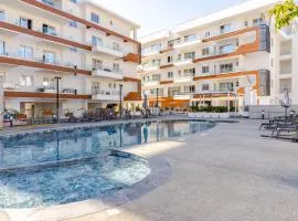 YAMAS Urban Living Platinum 77 Apartments