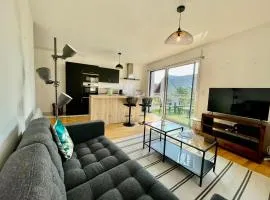 Joli appartement avec balcon au pieds des commences et des plages