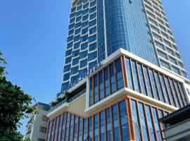 Peace Hotel Hạ Long, hotell i Ha Long
