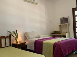 Suíte Jabuticabeira - Hospedaria Sonho de Infância, hotel en Mato Verde