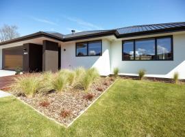 Family Friendly on Forest! WiFi. Amazing Location, Hotel in Methven