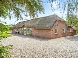 Nice Home In Ulfborg With Sauna
