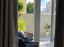 Beach House Bonna - free parking & bikes