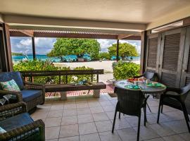 Sapphire Beachfront, Free Wi Fi, Pool, Snorkeling Amazing View!, Hotel in East End