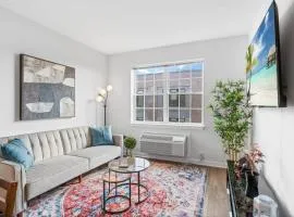 Luxury Living in Jersey City Only Steps Away from Manhattan
