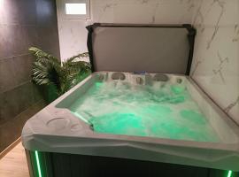 SPA privatif à 50m de la plage - Studio, ξενοδοχείο με υδρομασάζ σε Mers-les-Bains