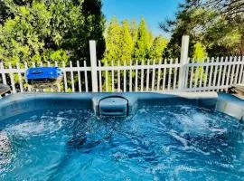 Timberview Suite-Hot Tub-Forest Views-Sleeps 2