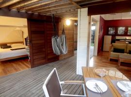 Les Cottages EST et OUEST Coco Cannelle, chata v destinaci Deshaies