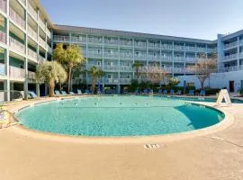 half Mi to Beach Condo in Hilton Head Resort!