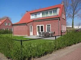 House in Netherlands for 8 with Modern Comfort