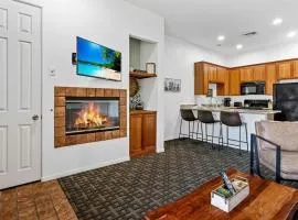 CLR103 Downstairs 1 Bedroom Close to Old Town LQ