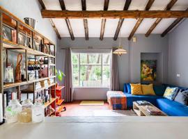 2-Bed semi-attached cottage in the Farmstyle Country, hotel em Chartwell
