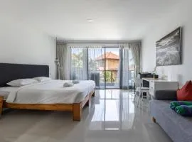 Deluxe Room with Pool View